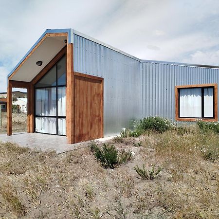 Villa Casa A Estrenar! A 5 Minutos De La Terminal De Omnibus Y Muy Cerca Del Centro! El Calafate Exterior foto